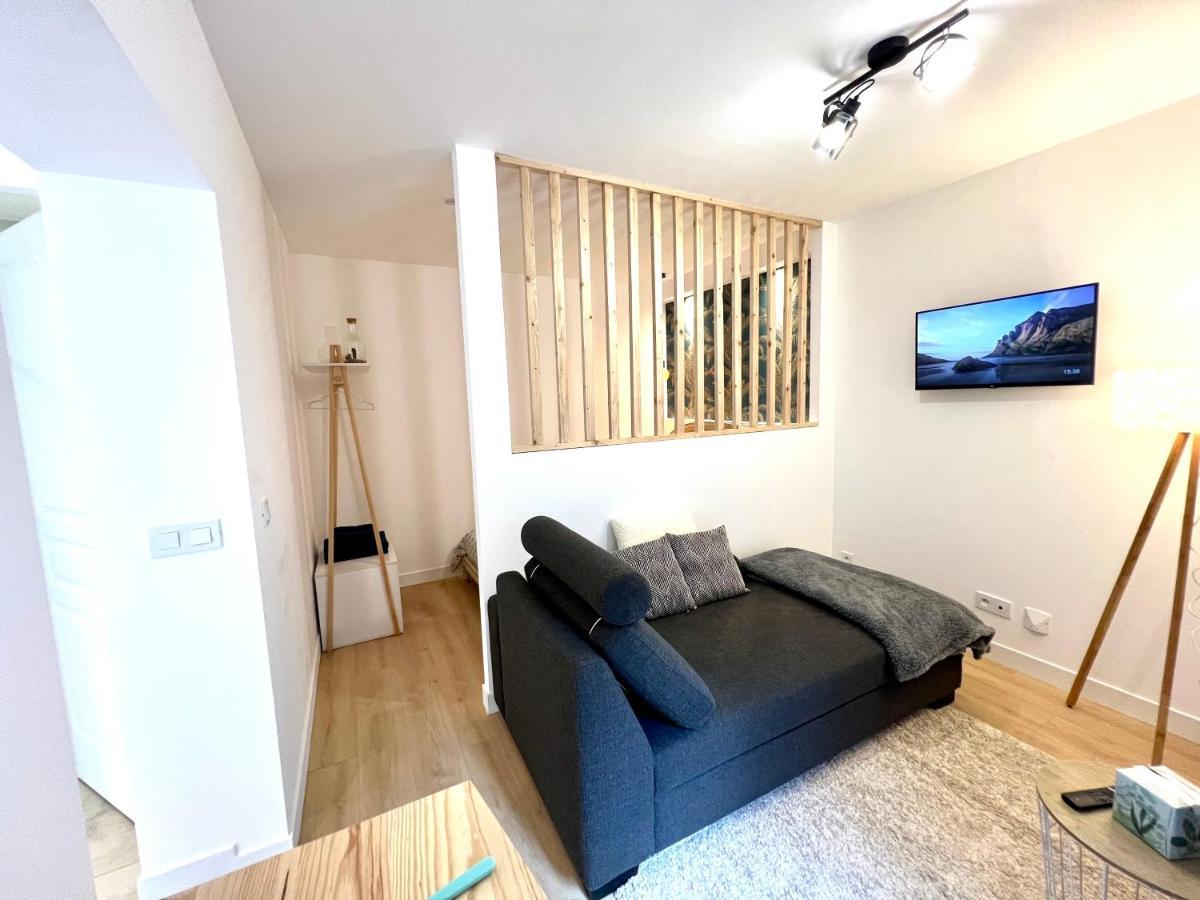 Appartement ~ L'Amour A La Plage ~ A 15Min De Lyon Miribel  Exterior photo